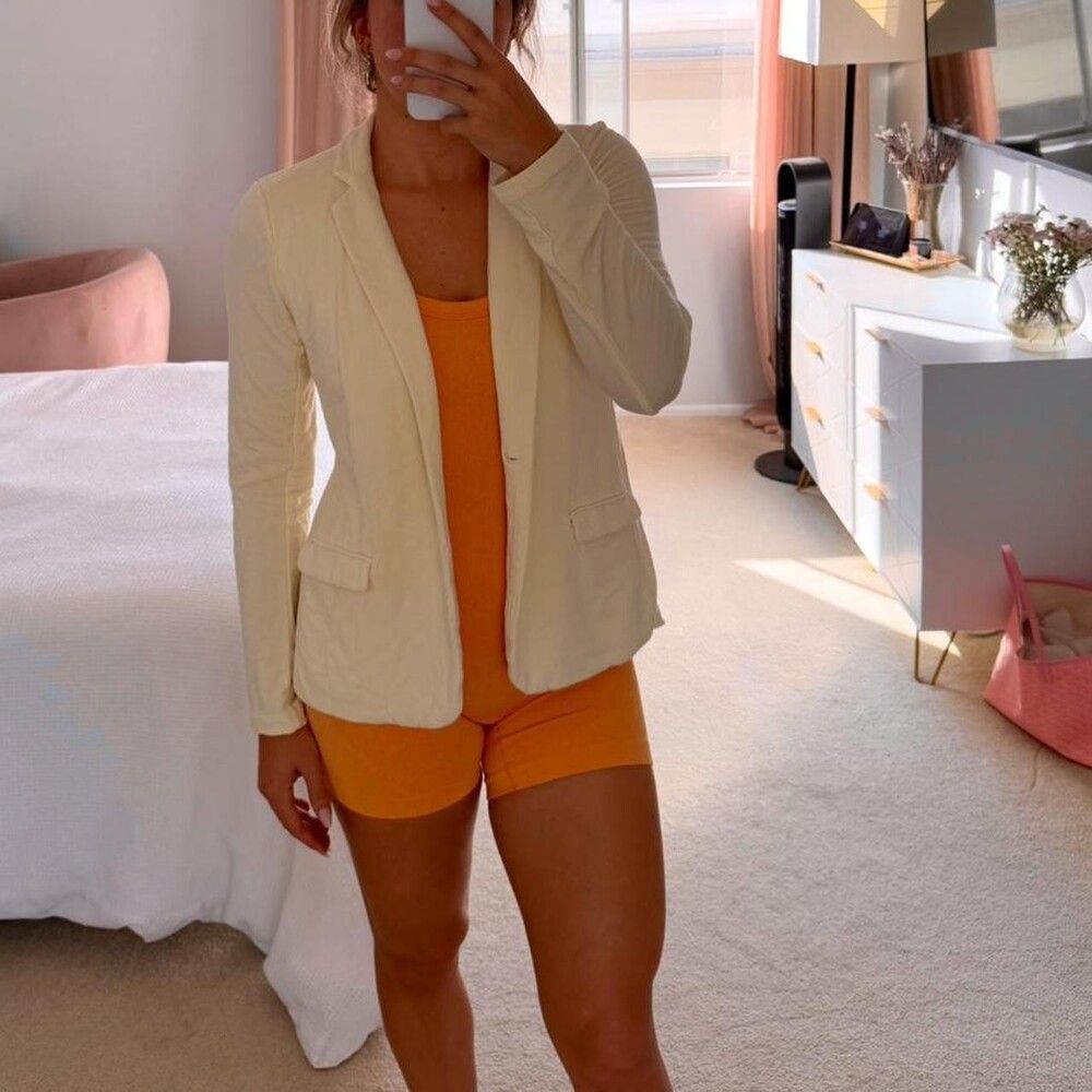 !M?ERFECT Women's Yellow Jacket